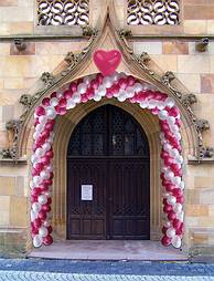 Ballongirlande zur Hochzeit